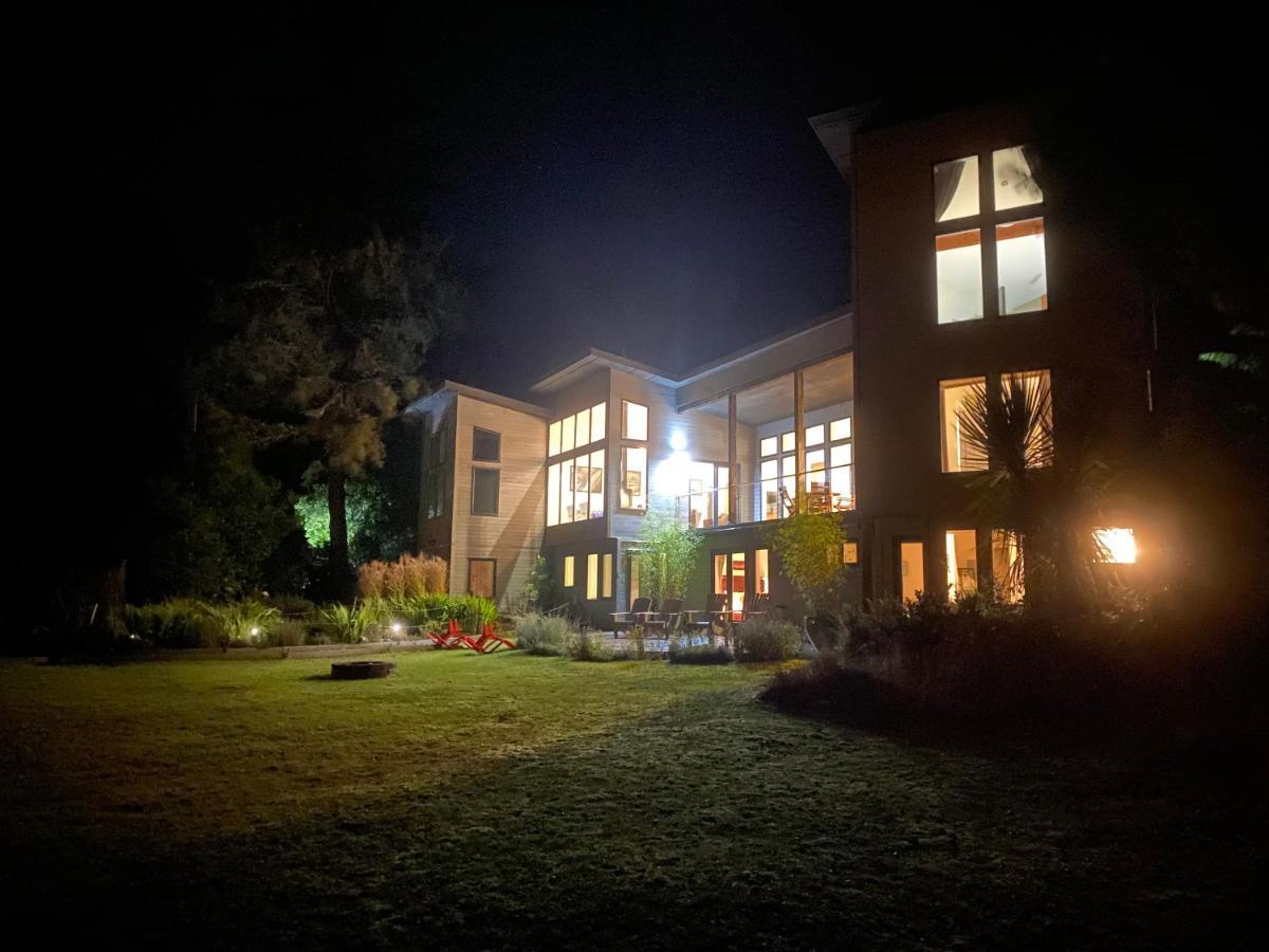 Liahona Guest House Ucluelet Exterior photo