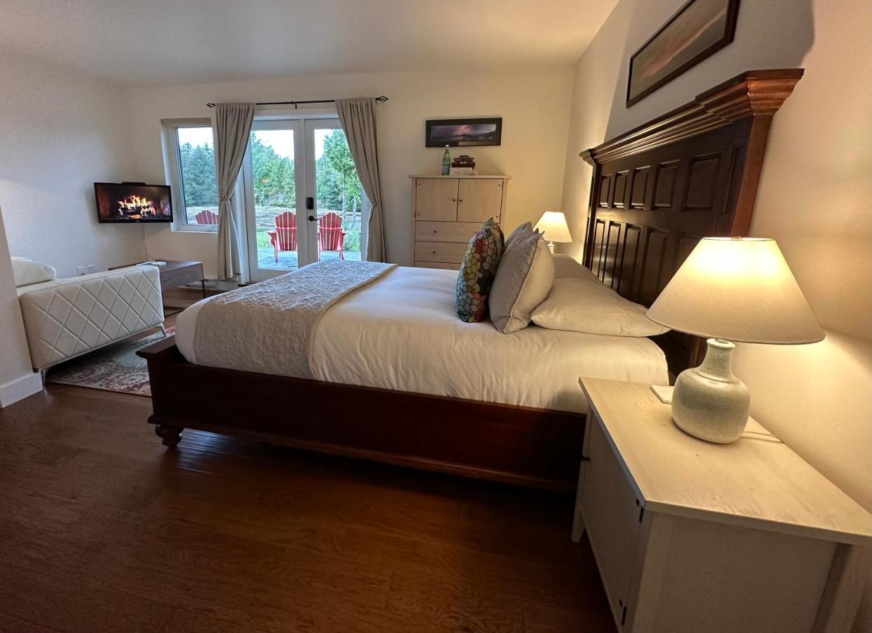 Liahona Guest House Ucluelet Exterior photo