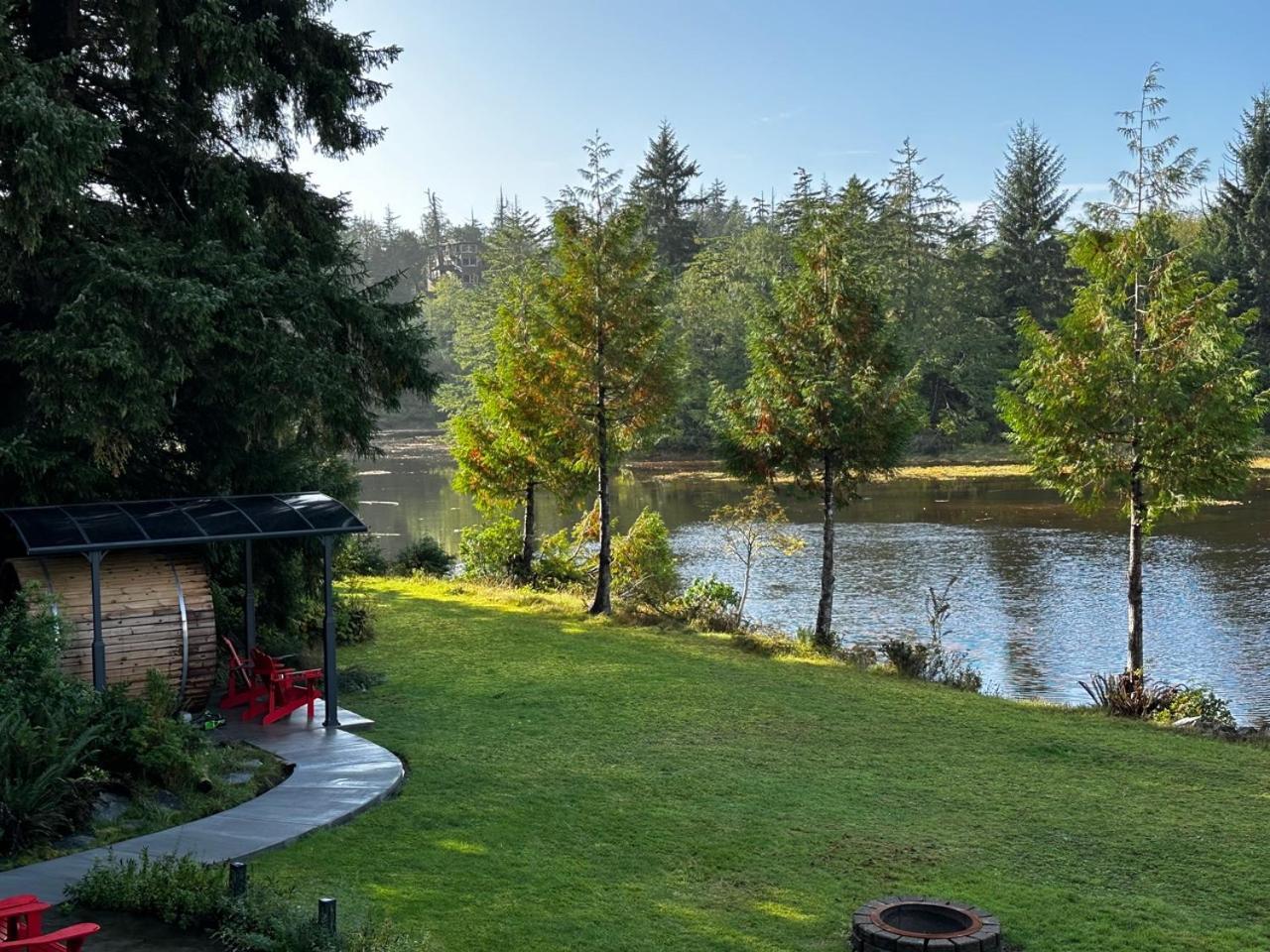 Liahona Guest House Ucluelet Exterior photo